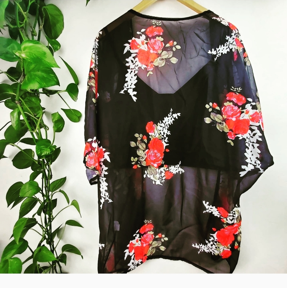 Kimono Red Roses - Picture 3 of 3